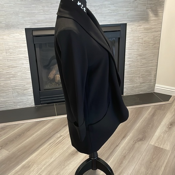 Wilfred Black Blazer - Picture 2 of 4